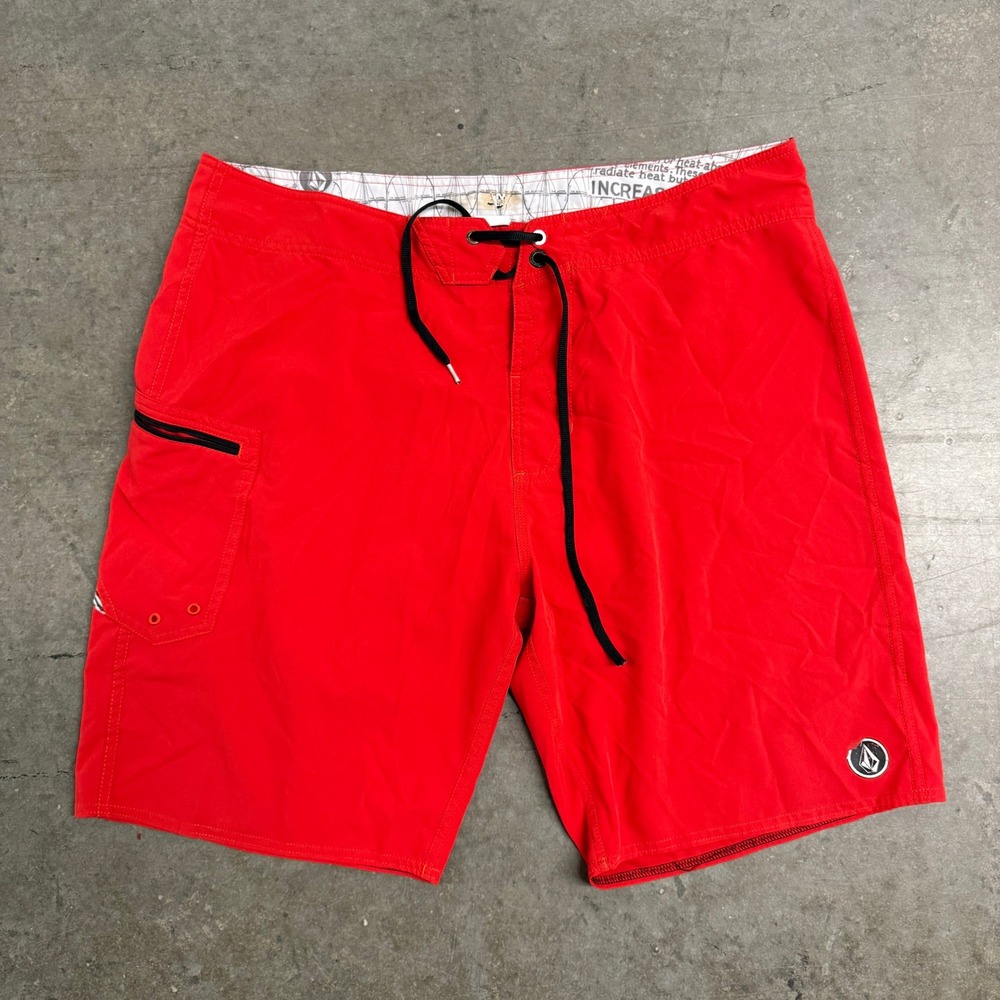 Volcom Mens Red Board Shorts Swim Trunks Size 38 Side Pocket Surf Beachwear